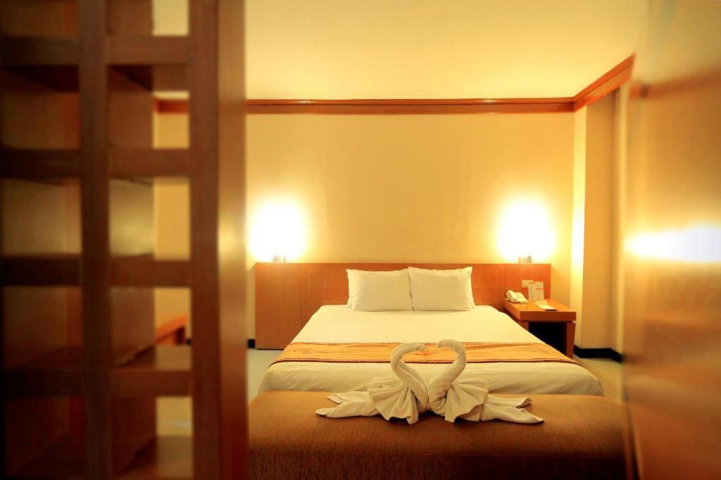 Patra Comfort Jakarta Exterior foto
