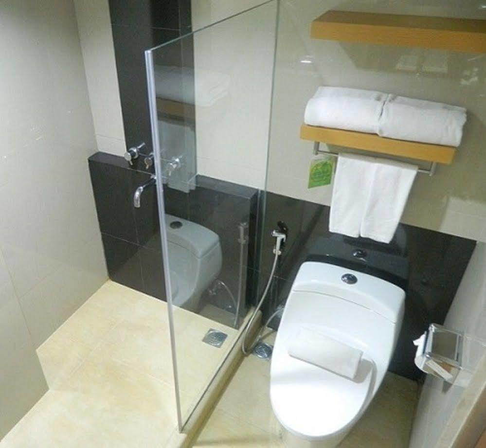 Patra Comfort Jakarta Exterior foto
