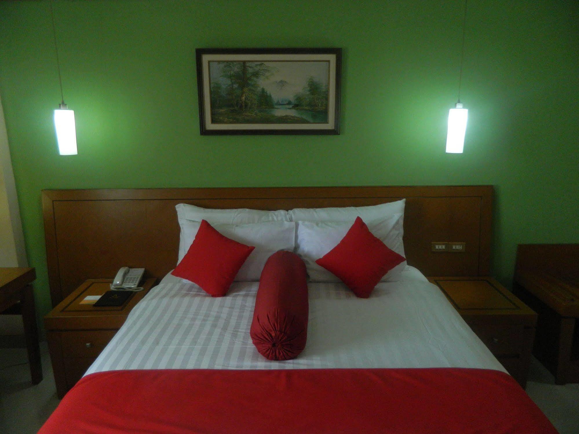 Patra Comfort Jakarta Exterior foto