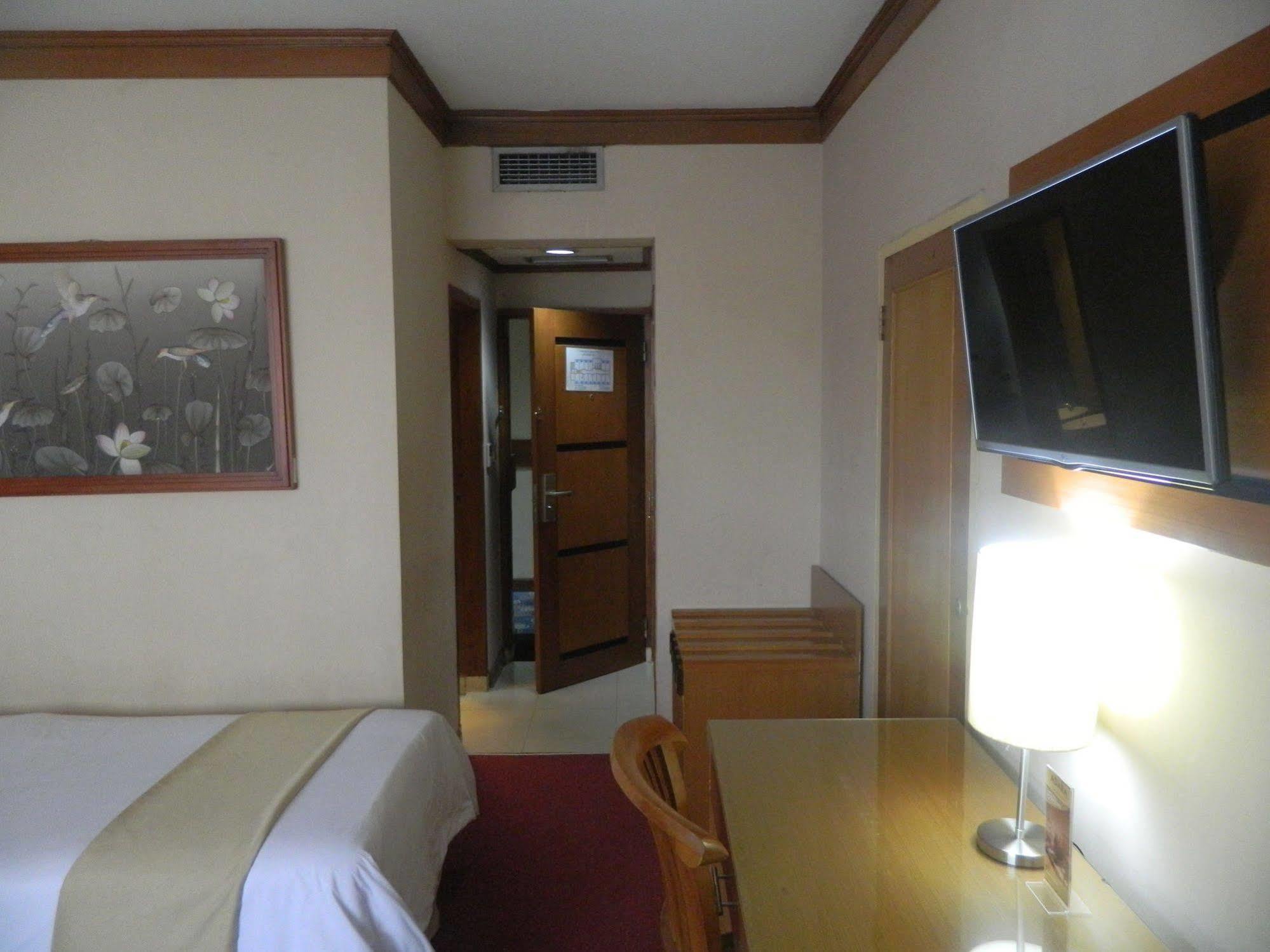 Patra Comfort Jakarta Exterior foto